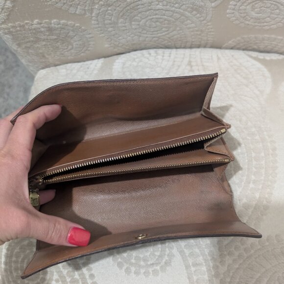 Louis Vuitton wallet - Picture 7 of 7